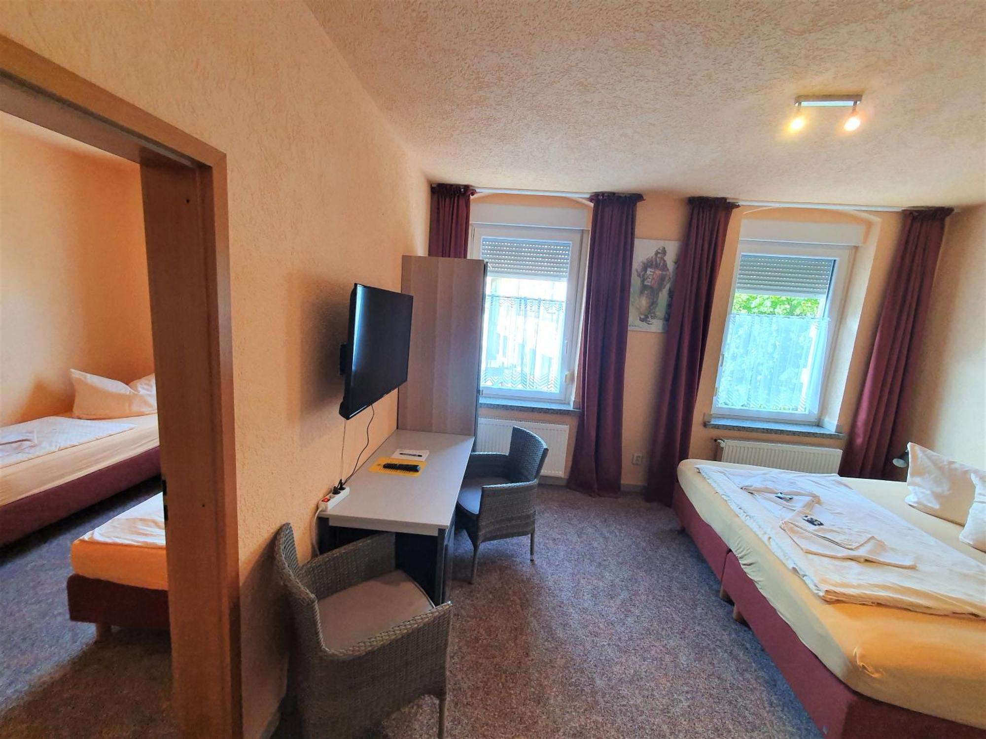 Hotel-Pension Grüne Linde Delitzsch Zimmer foto